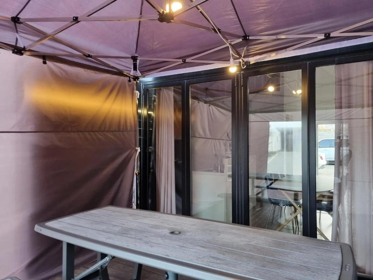 Forest Caravan Pension Incheon Guest house