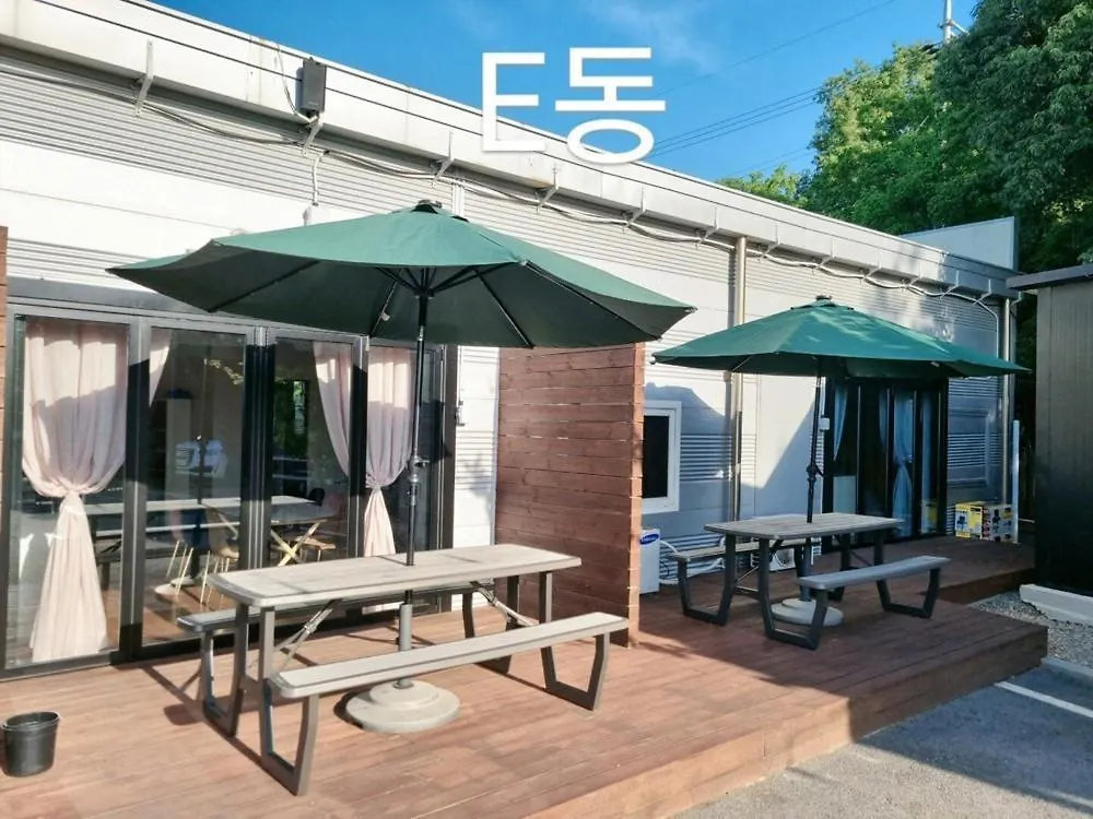Forest Caravan Pension Incheon 0*,