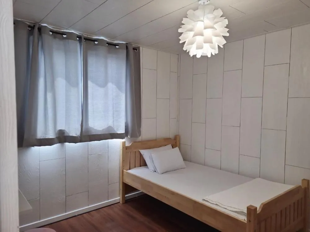Guest house Forest Caravan Pension Incheon