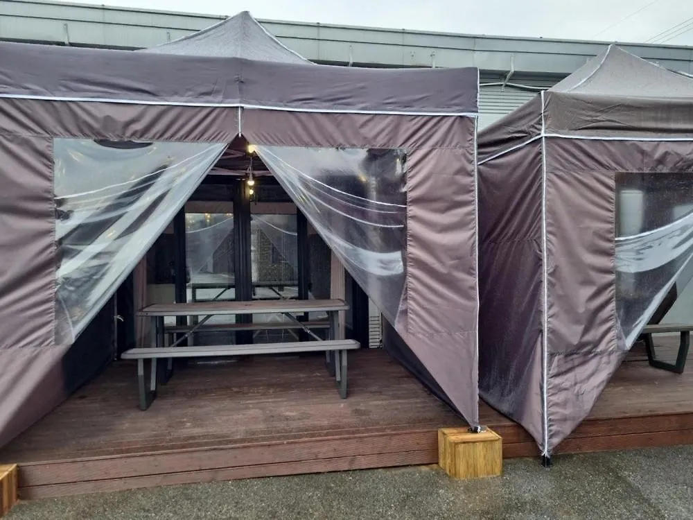 Forest Caravan Pension Incheon 0*,