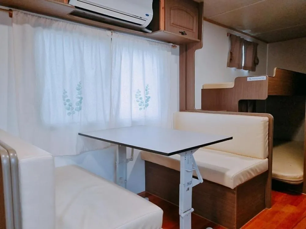 Forest Caravan Pension Incheon 0*,