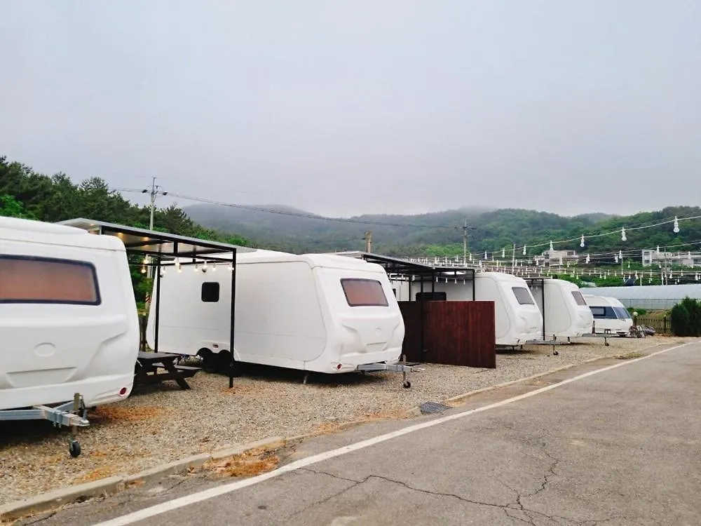 Guest house Forest Caravan Pension Incheon