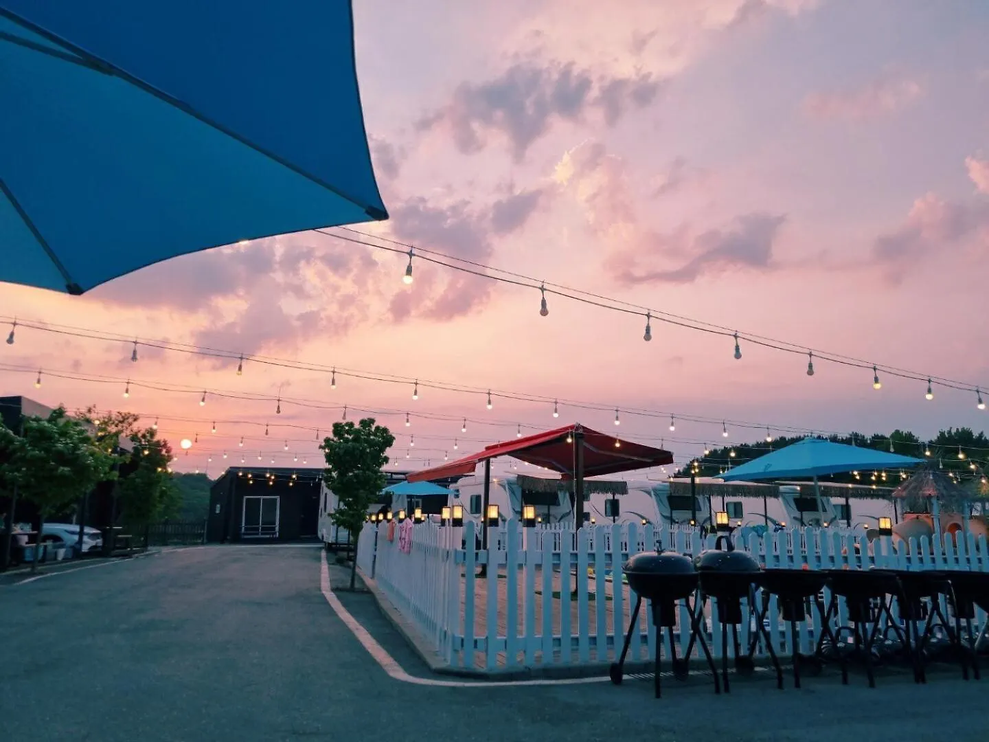 Forest Caravan Pension Incheon 0*,  South Korea