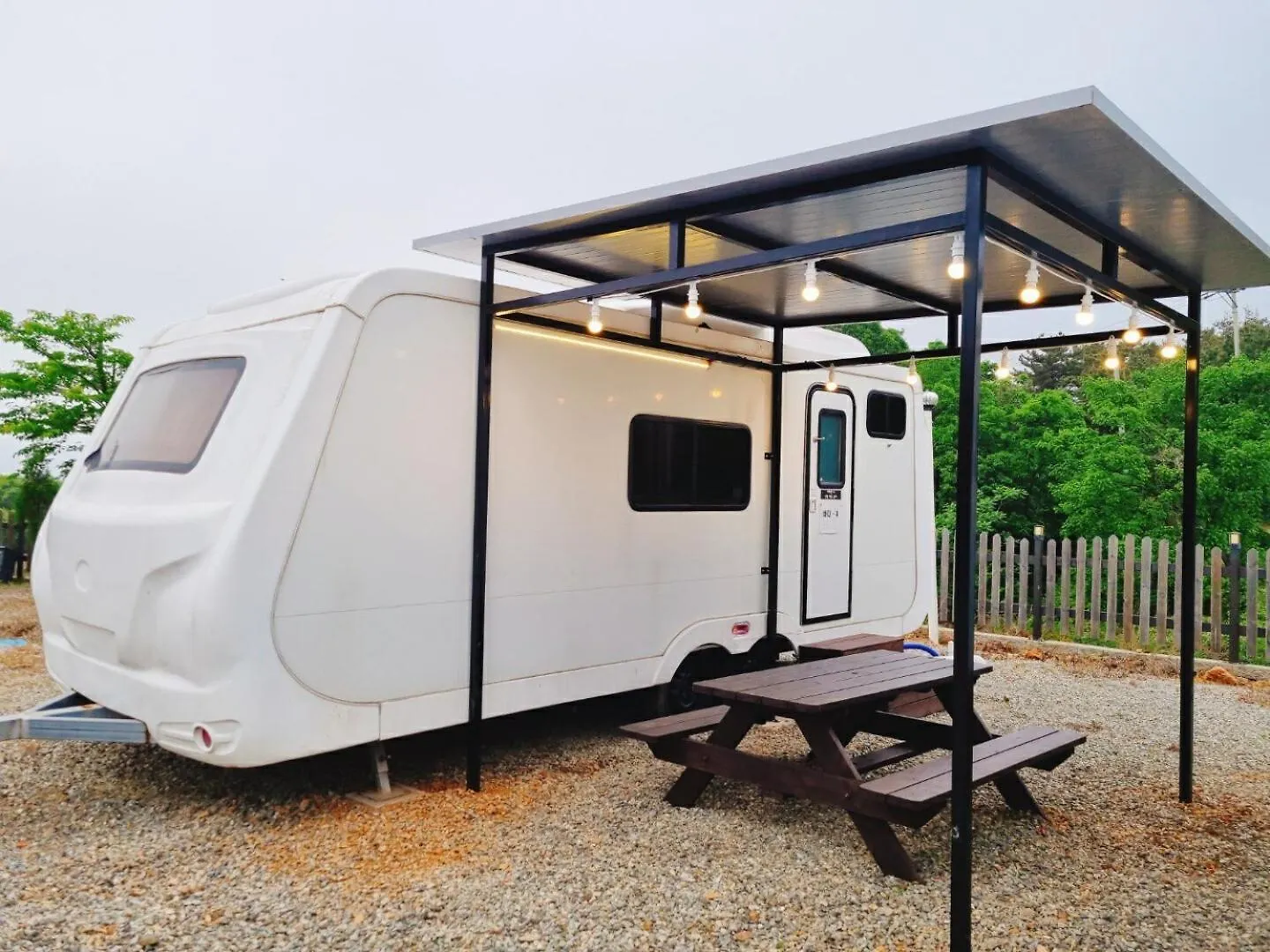 Forest Caravan Pension Incheon 0*,