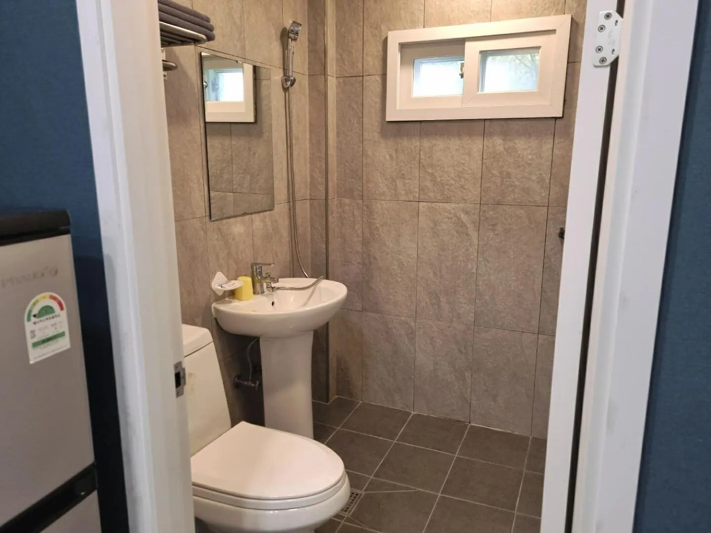 Forest Caravan Pension Incheon Guest house